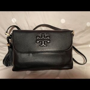 Tory Burch Black Pebbled Thea Messenger Crossbody